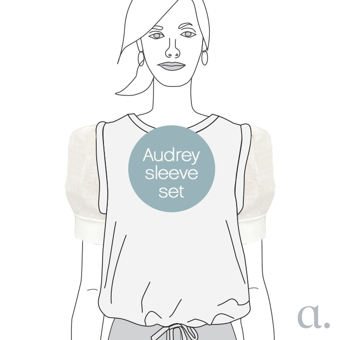 Audrey Sleeves | White